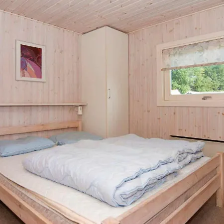 Three-bedroom In Sjolund 4 Hejls