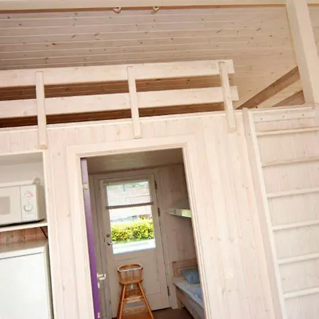 Three-bedroom In Sjolund 4 *